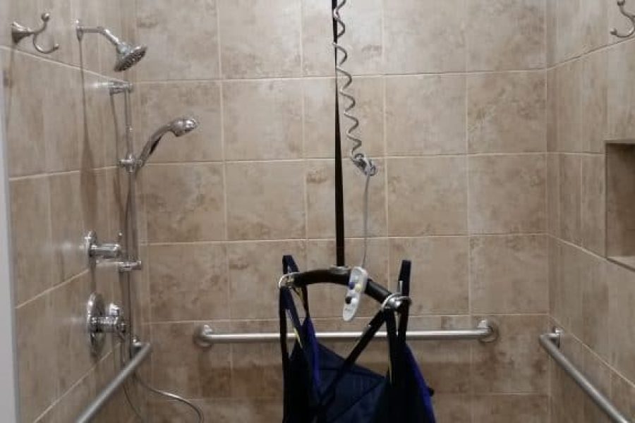 bathroom-liftchair-barrier-free-plus-inc-2-576x1024