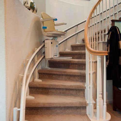 curved-stairlift-barrier-free-plus-macomb-mi